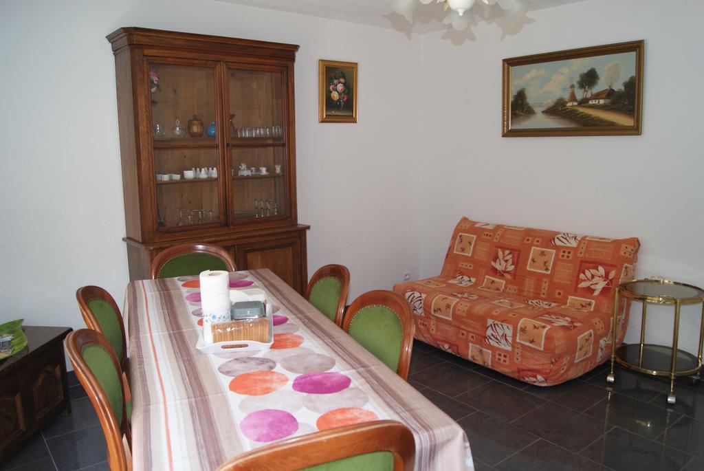 Appart'Hotel Les Rochers Auriol Esterno foto
