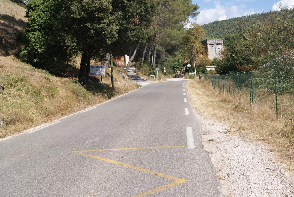 Appart'Hotel Les Rochers Auriol Esterno foto