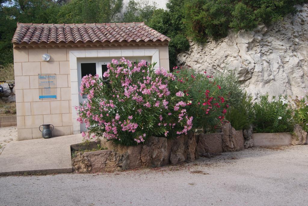 Appart'Hotel Les Rochers Auriol Esterno foto
