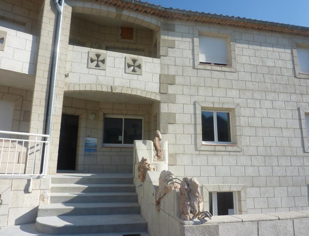 Appart'Hotel Les Rochers Auriol Esterno foto
