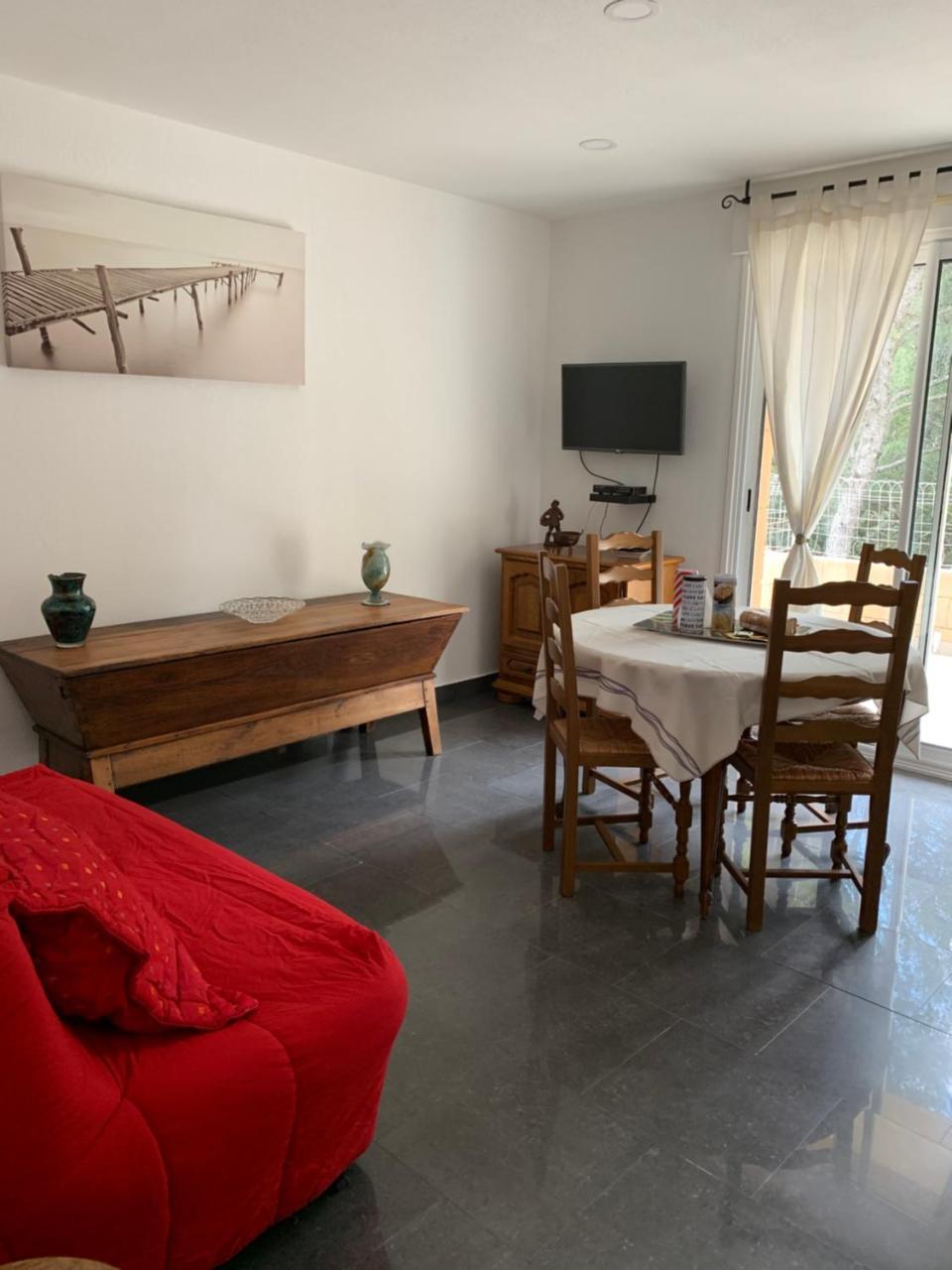Appart'Hotel Les Rochers Auriol Esterno foto
