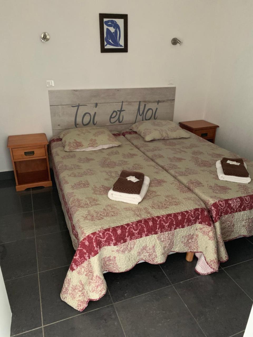 Appart'Hotel Les Rochers Auriol Esterno foto